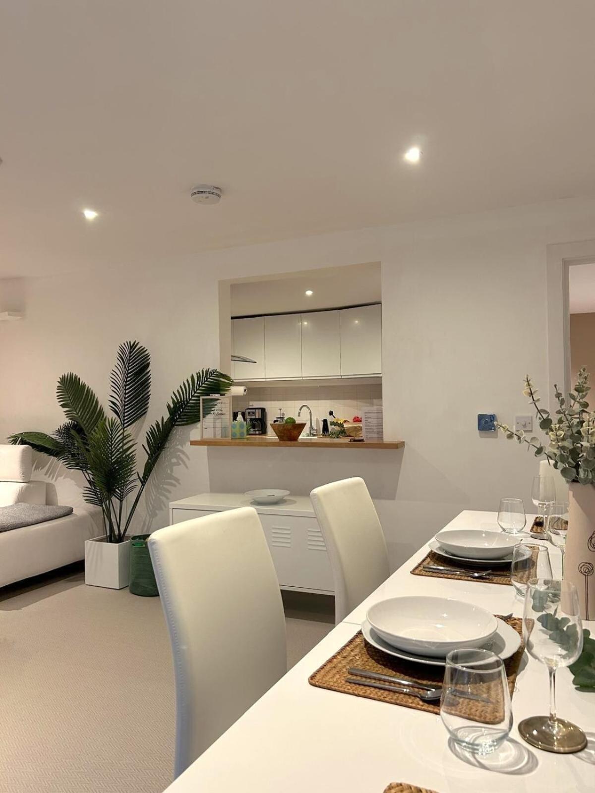 Appartamento Sophisticated 2 Bed Apartment, Hyde Park Londra