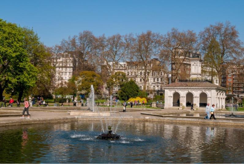 Sophisticated 2 Bed Apartment, Hyde Park Londra