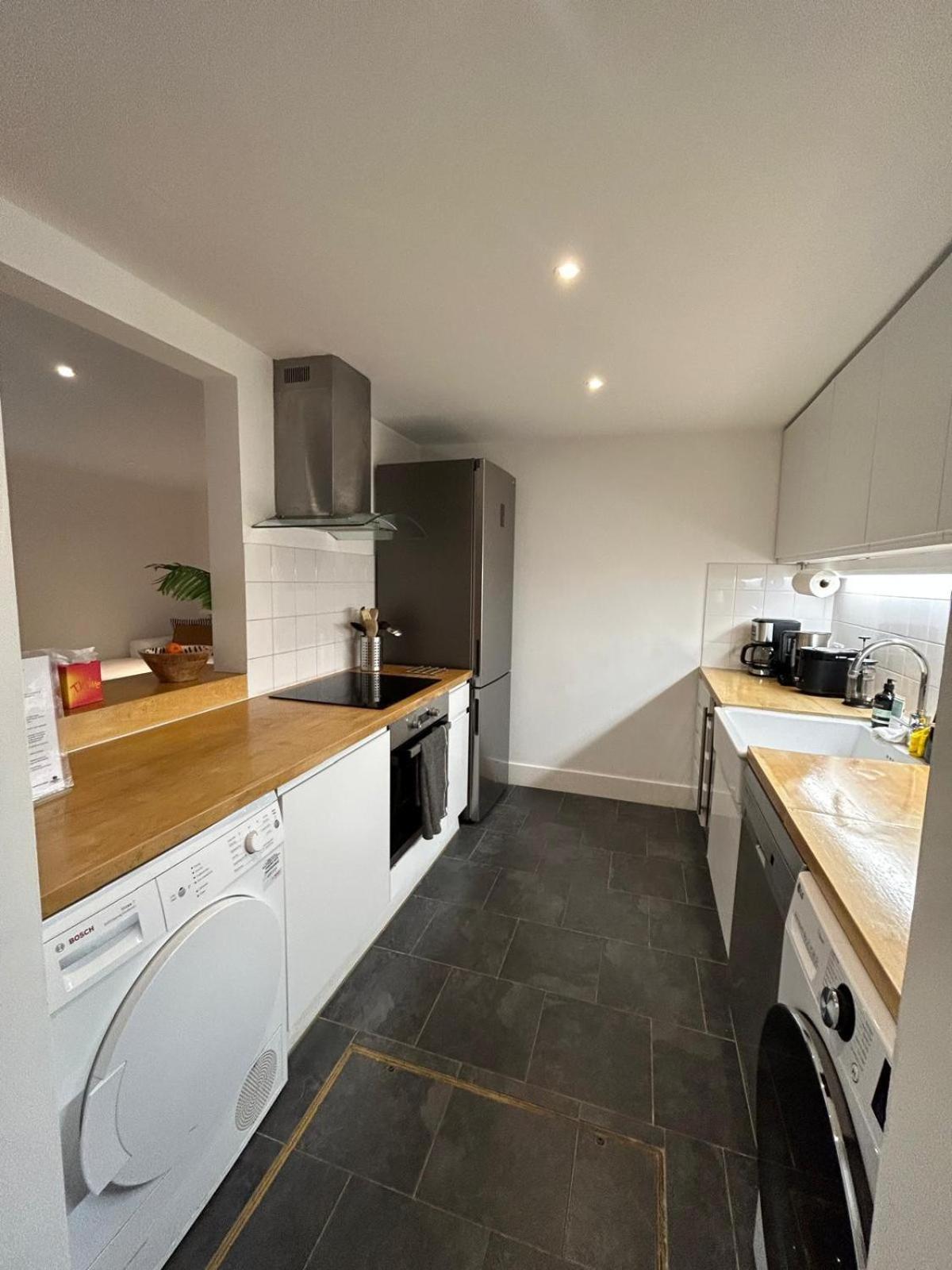 Sophisticated 2 Bed Apartment, Hyde Park Appartamento *